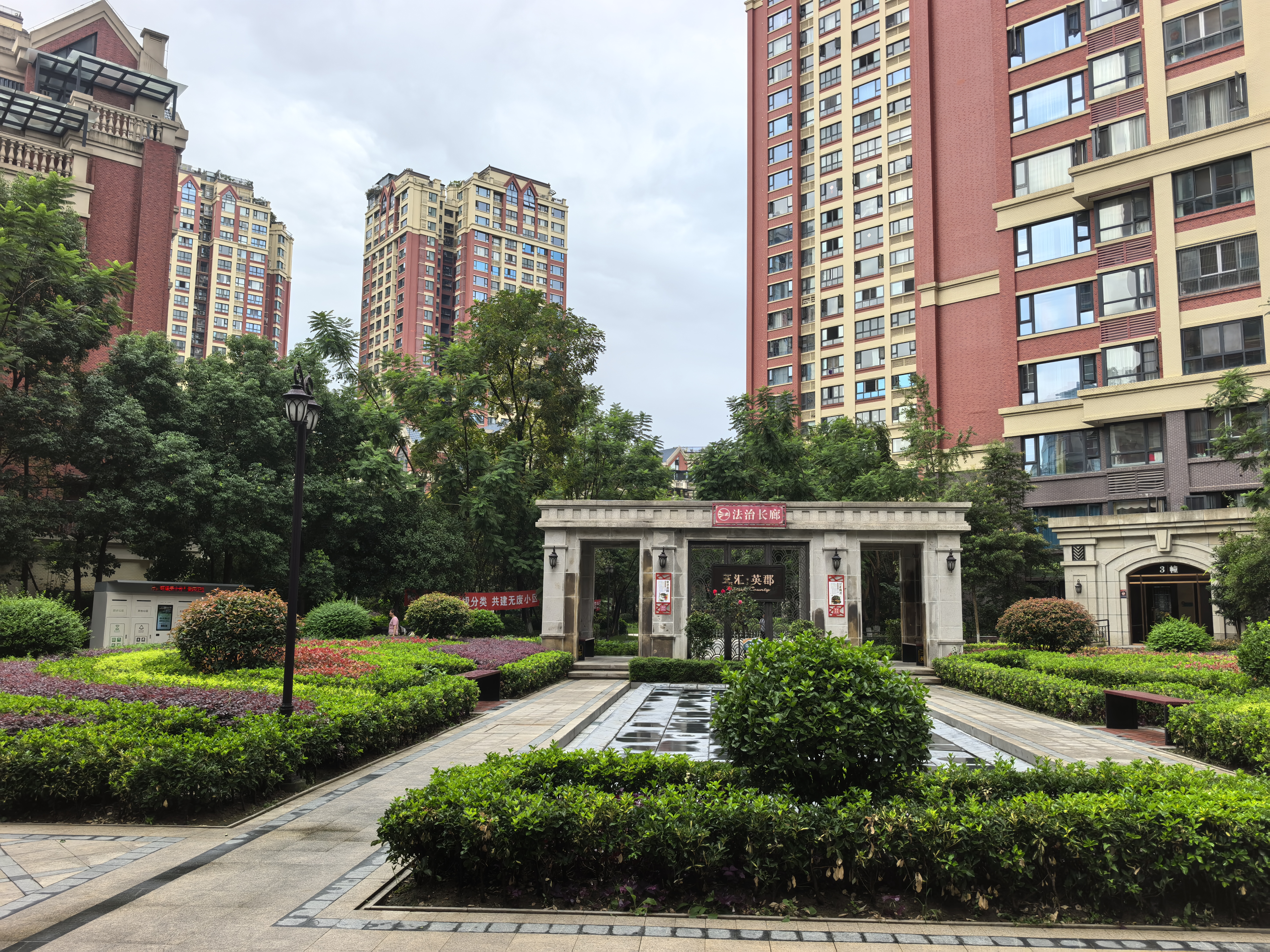 绵阳三江实验学校  方正4房  拎包入住 一号桥 绵阳二手房