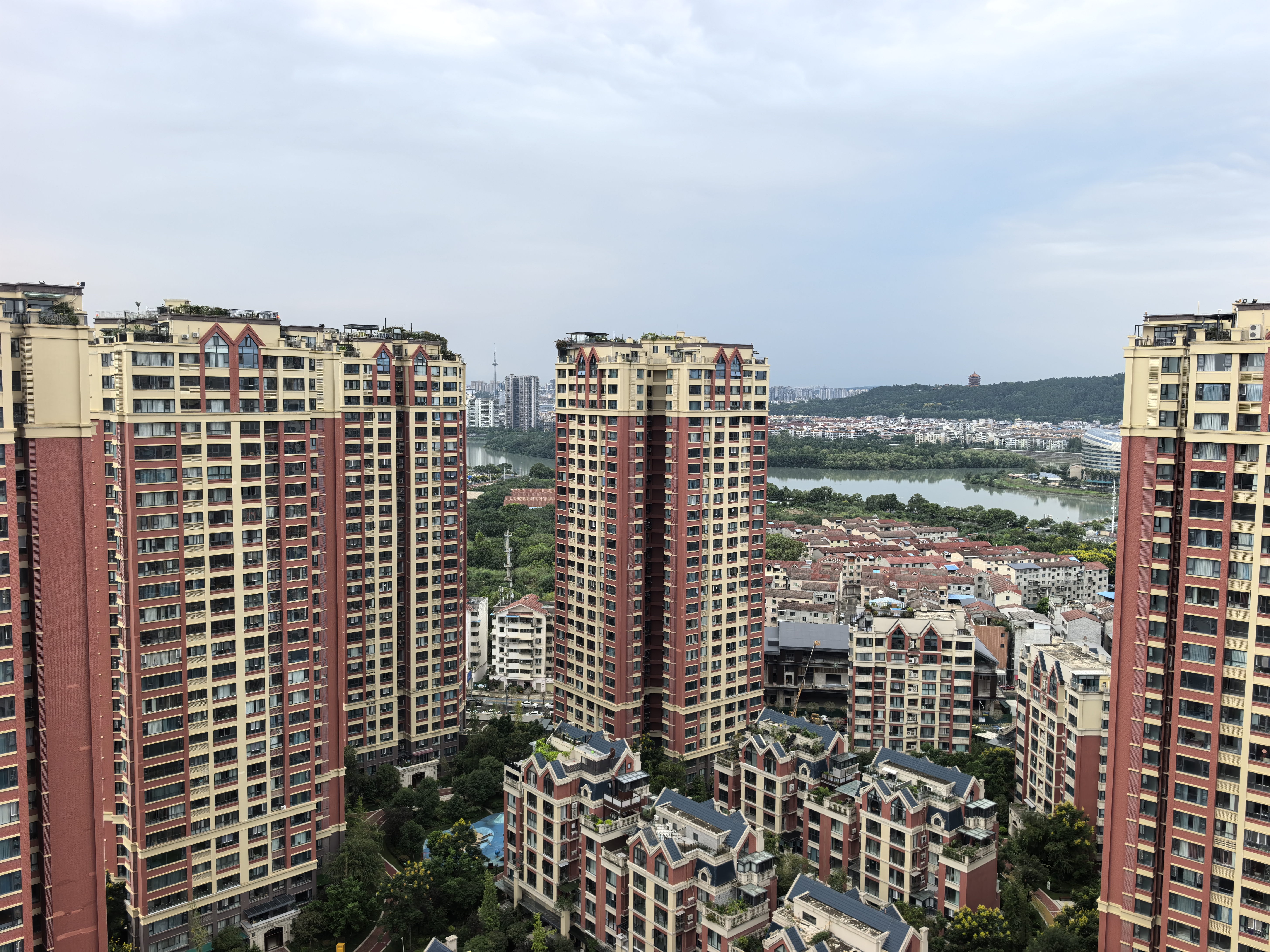 绵阳三江实验学校  方正4房  拎包入住 一号桥 绵阳二手房