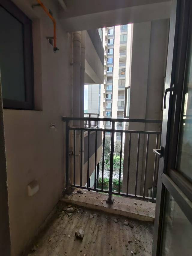 绵阳领地东原阅城，3室2厅2卫，88.82㎡，租金600元/月 绵阳租房
